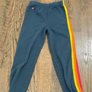 KID'S 5 STRIPE SWEATPANTS - CHARCOAL